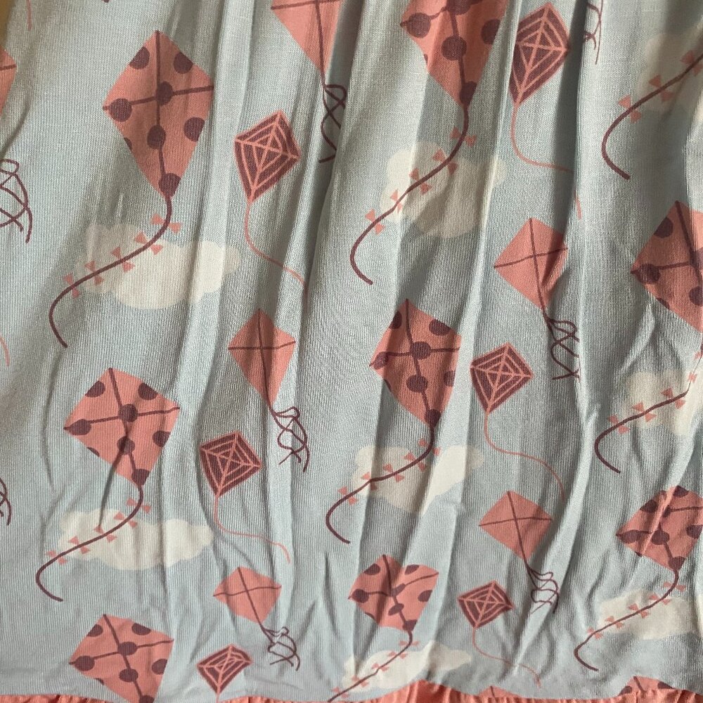 Kickee Pants Short Sleeve Swing Dress Spring Day Kites Girls - Picture 2 of 2
